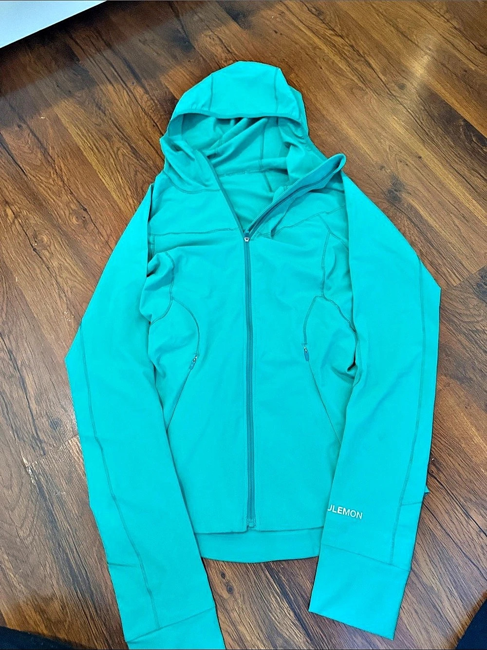 lululemon Women's Hooded Athletic Jacket in green Like New